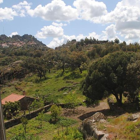 Moradia Familia Escoto Villa Monsanto Exteriör bild