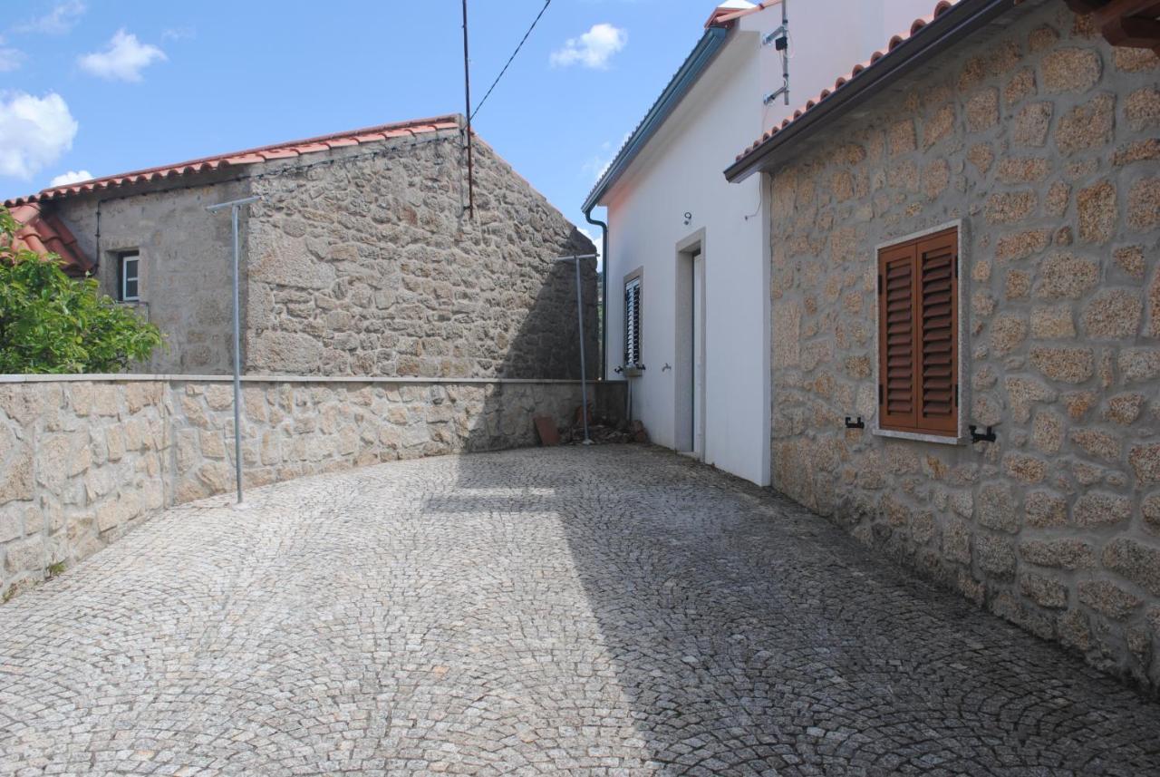 Moradia Familia Escoto Villa Monsanto Exteriör bild