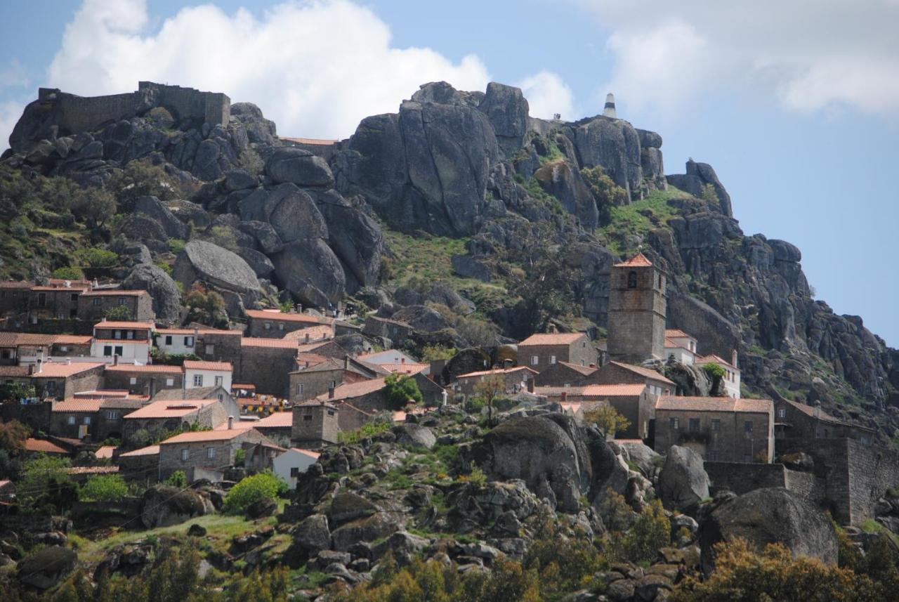 Moradia Familia Escoto Villa Monsanto Exteriör bild